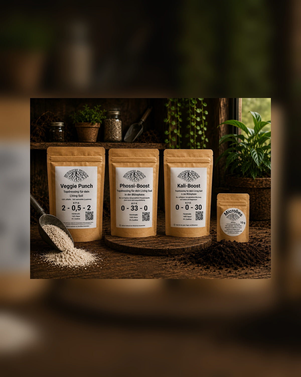 Wurzelwerk Living Soil Produktsystem mit Veggie Punch, Phossi-Boost, Kali-Boost, Microbes, Mykorrhiza und Mr.N.Zyme auf rustikalem Holztisch in natürlicher Gartenumgebung.